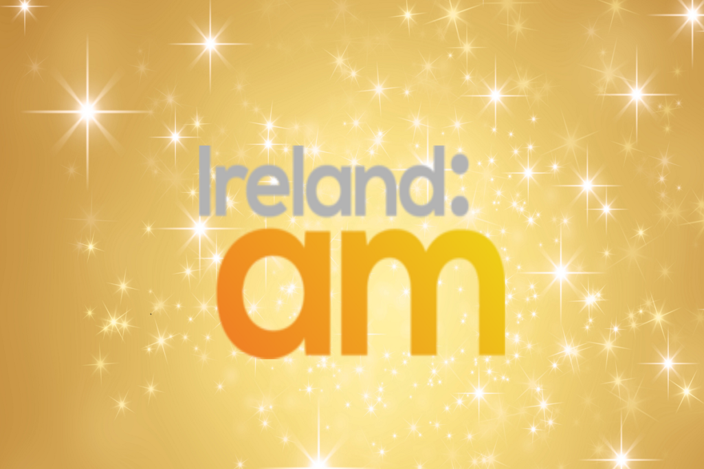 Ivory Minimal Moodboard Photo Collage Desktop Wallpaper (2) Athlone